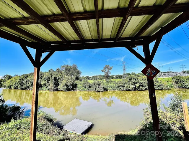 $299,900 | 3835 Running Deer Road, Jonesville, NC 28642