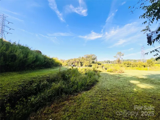 $299,900 | 3835 Running Deer Road, Jonesville, NC 28642