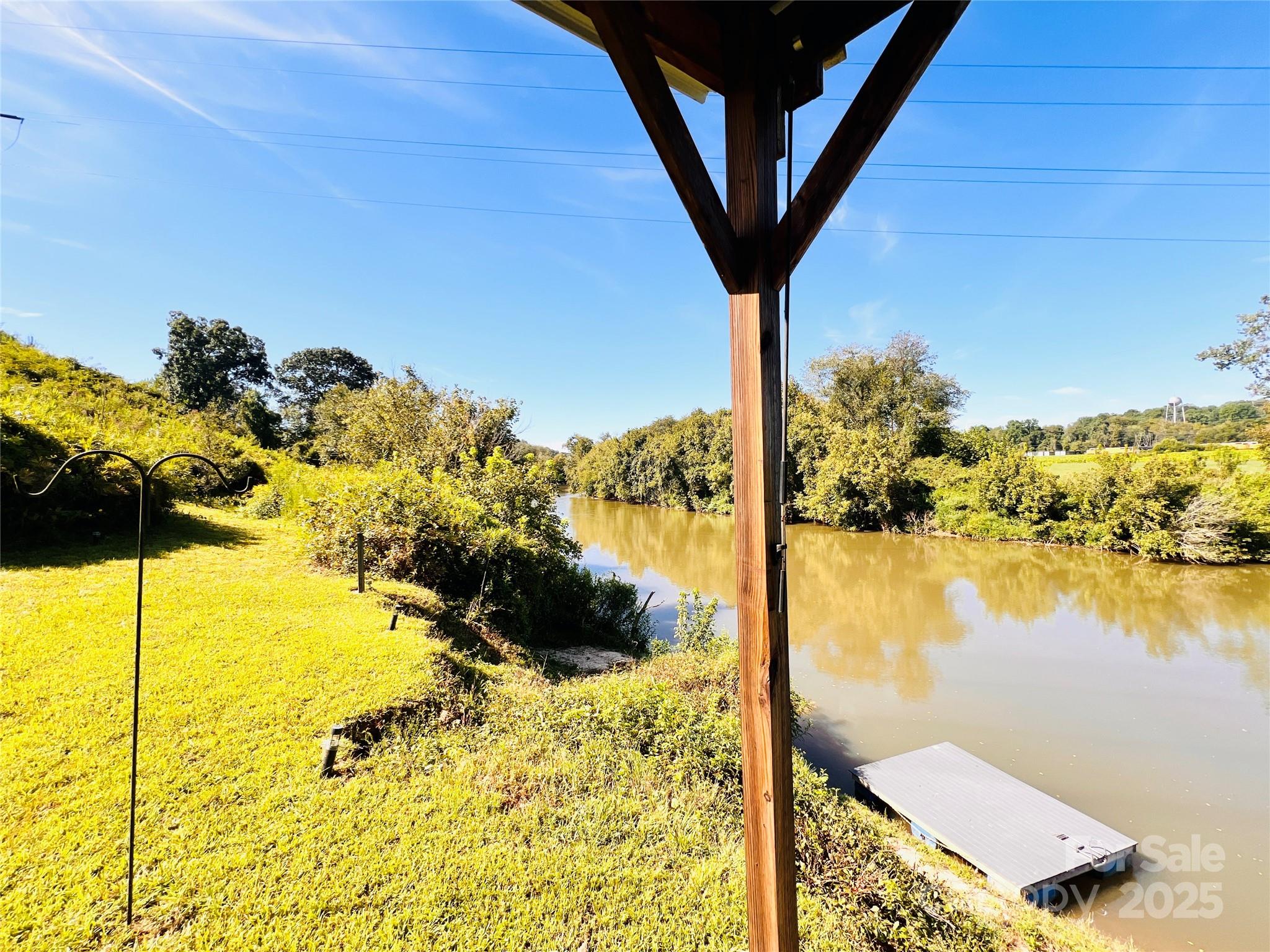 3835 Running Deer Road Jonesville, NC 28642 - Photo 3 of 29