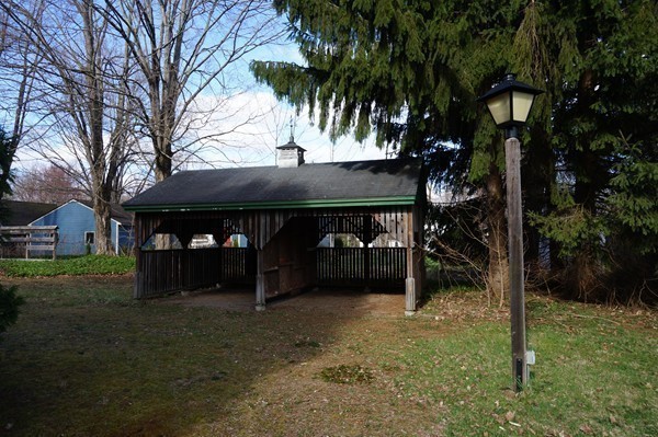 33 Ward Street Amherst, MA 01002 - Photo 28 of 30
