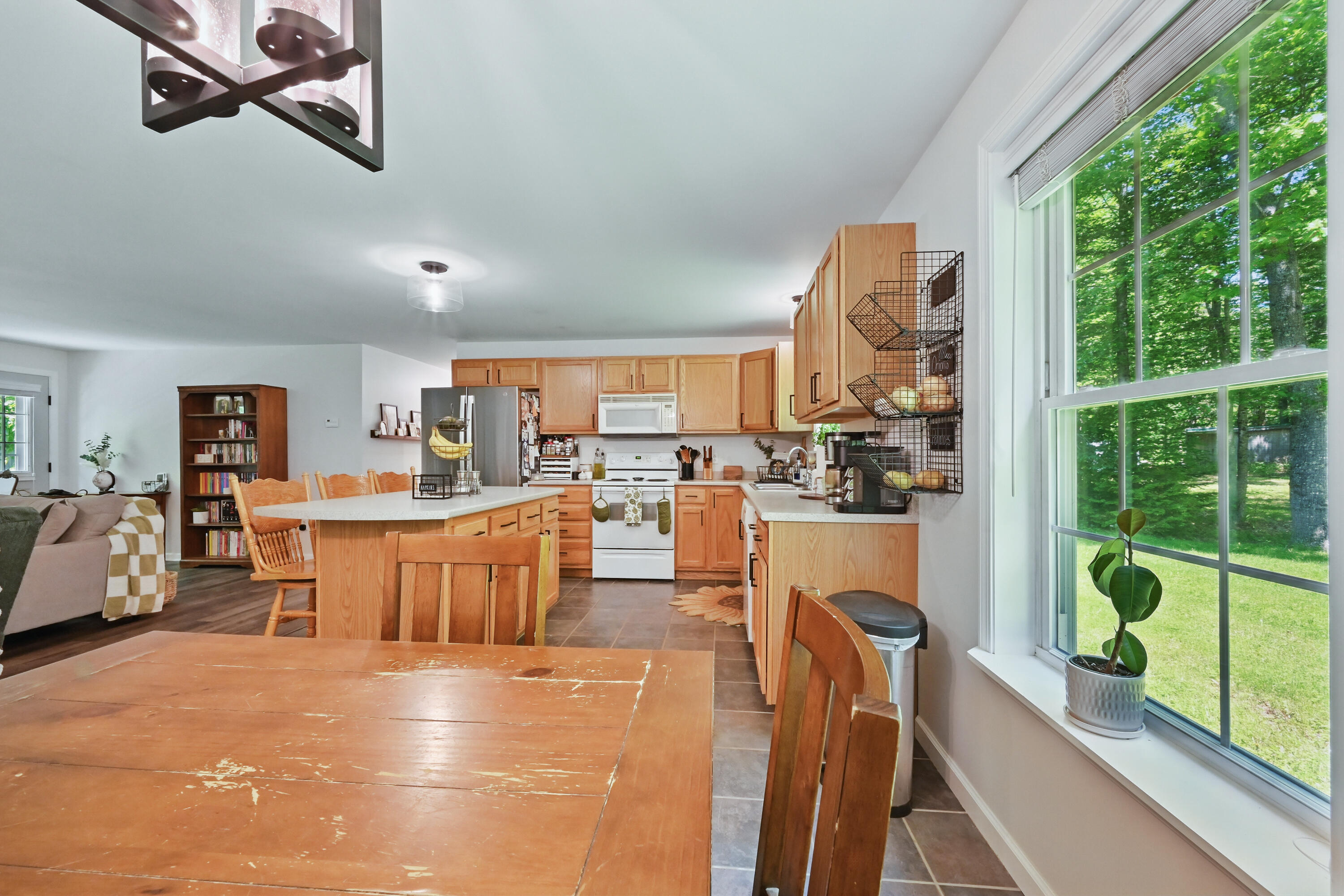 174 Dutton Road South China, ME 04358 - Photo 12 of 36 110001gr-117