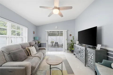 $635,000 | 531 Southwest 176th Avenue, Pembroke Pines, FL 33029