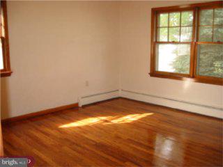 274 George Dye Road Hamilton Square, NJ 08690 - Photo 3 of 6