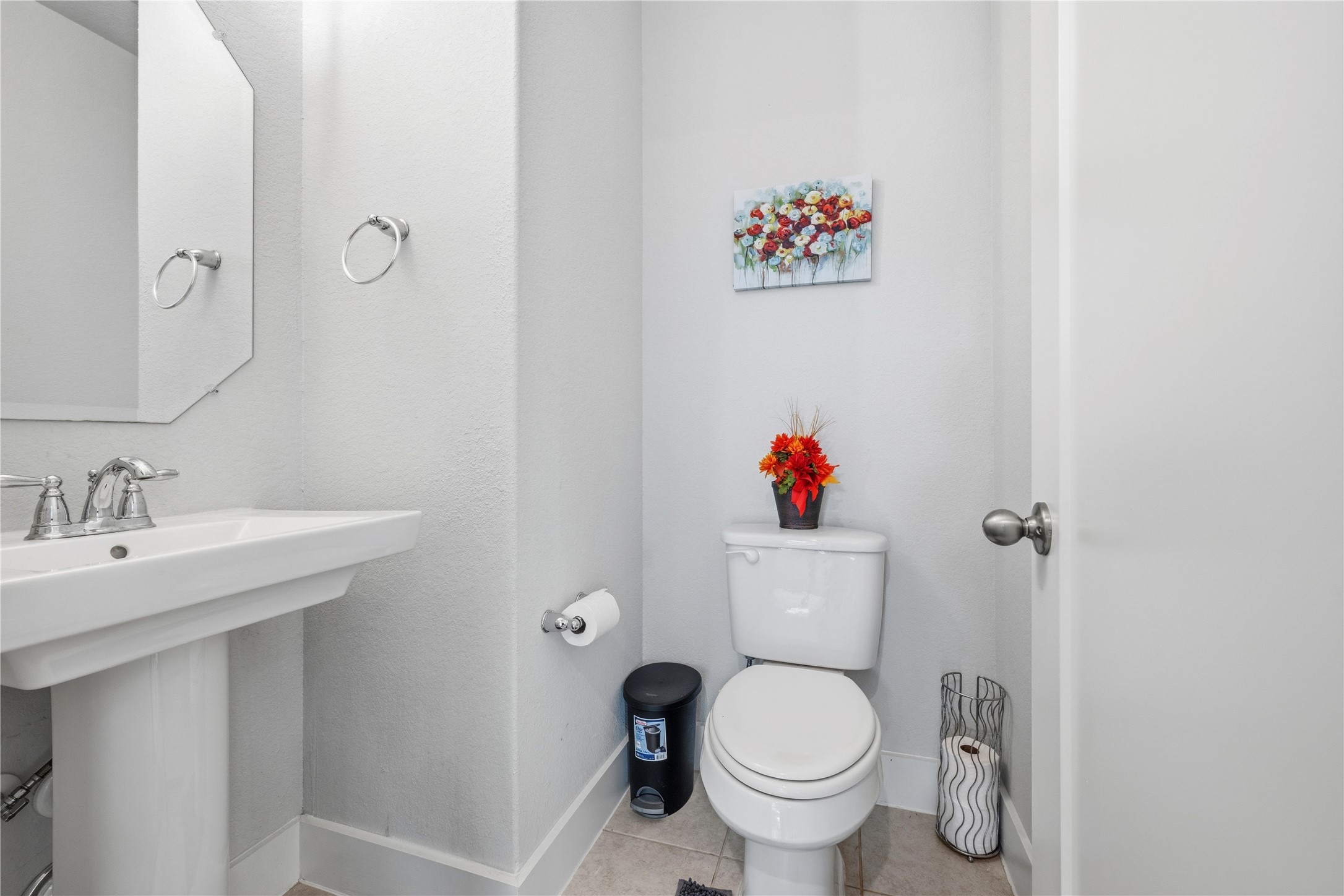 105 Autumn Oak Way Georgetown, TX 78628 - Photo 22 of 40 Bathroom