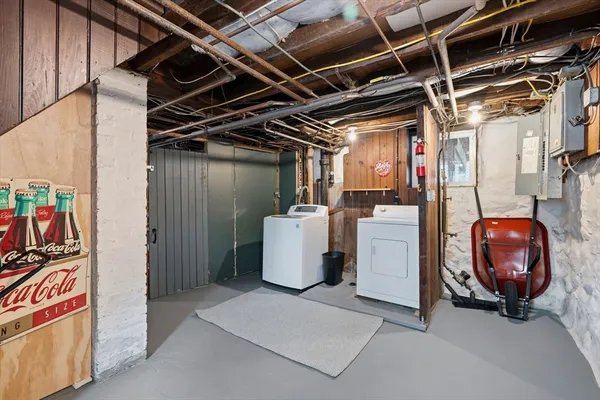 $2,600 | 202 North Street, Unit 1, Salem, MA 01970