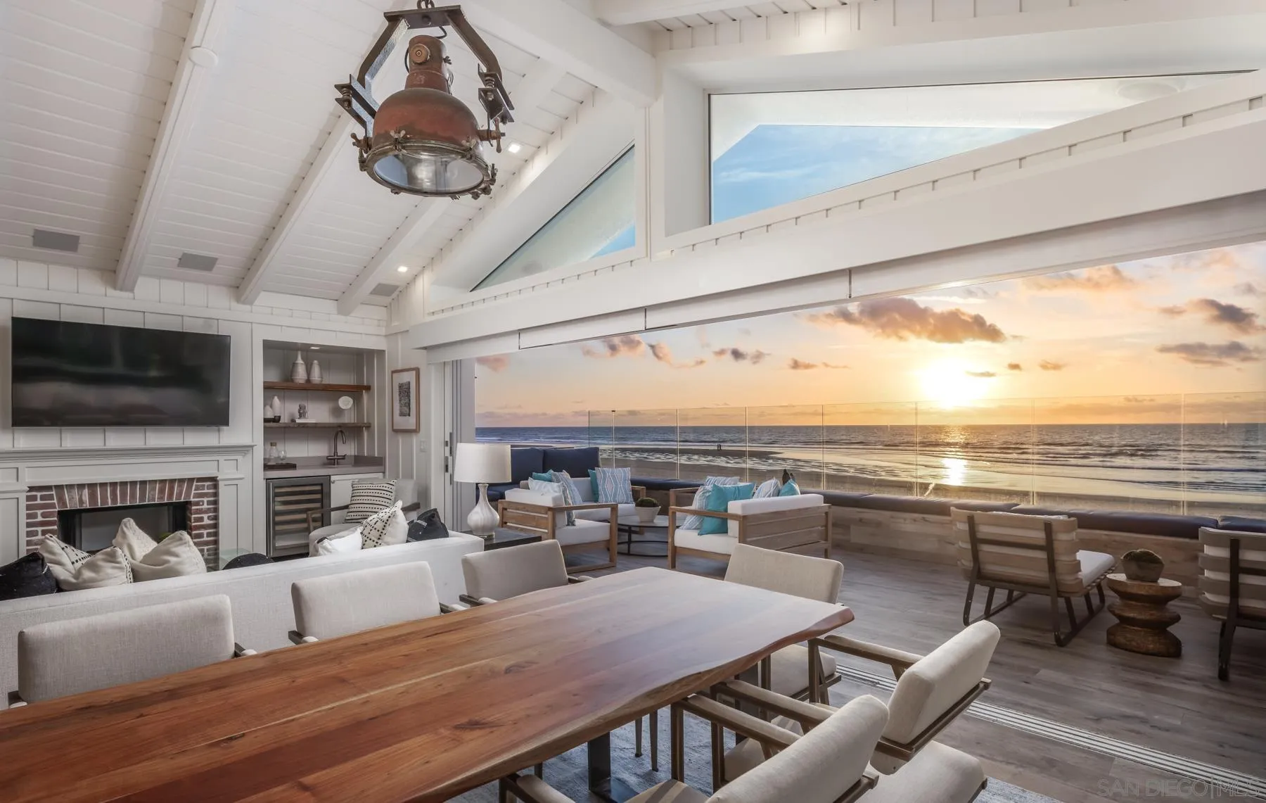 2050 Ocean Front Del Mar, CA 92014 - Photo 1 of 30