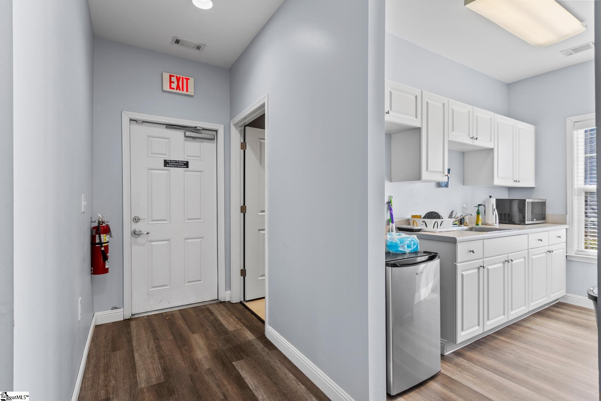 223 Adley Way Greenville, SC 29607 - Photo 18 of 26 Gallery Image 18