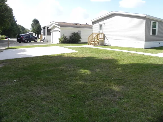 $115,000 | 1241 Manistee River Road, Unit 34, Three Rivers, MI 49093