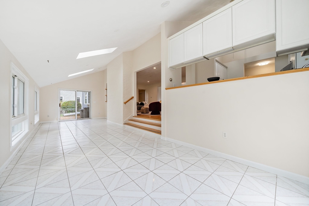 28 Mansfield Road Wellesley, MA 02481 - Photo 14 of 41