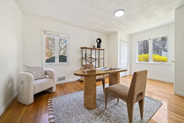 $9,500 | 28 Mansfield Road, Wellesley, MA 02481