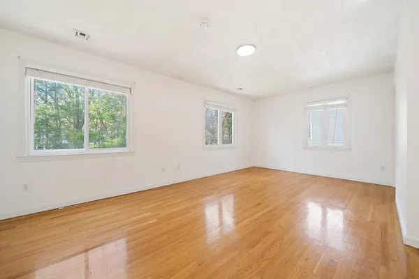 $9,500 | 28 Mansfield Road, Wellesley, MA 02481