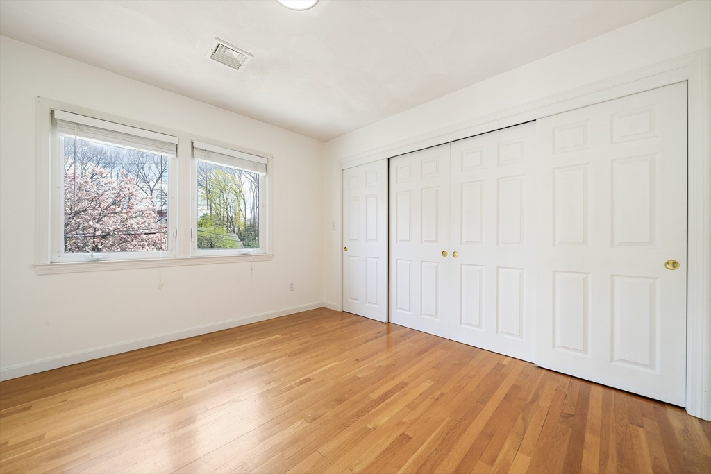 28 Mansfield Road Wellesley, MA 02481 - Photo 26 of 41