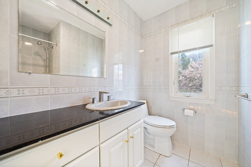 28 Mansfield Road Wellesley, MA 02481 - Photo 30 of 41