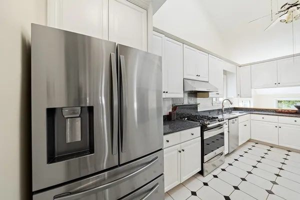 $9,500 | 28 Mansfield Road, Wellesley, MA 02481