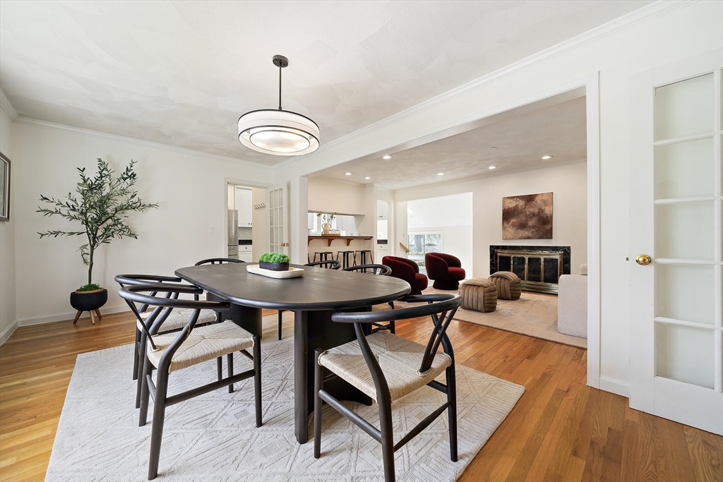 28 Mansfield Road Wellesley, MA 02481 - Photo 10 of 41