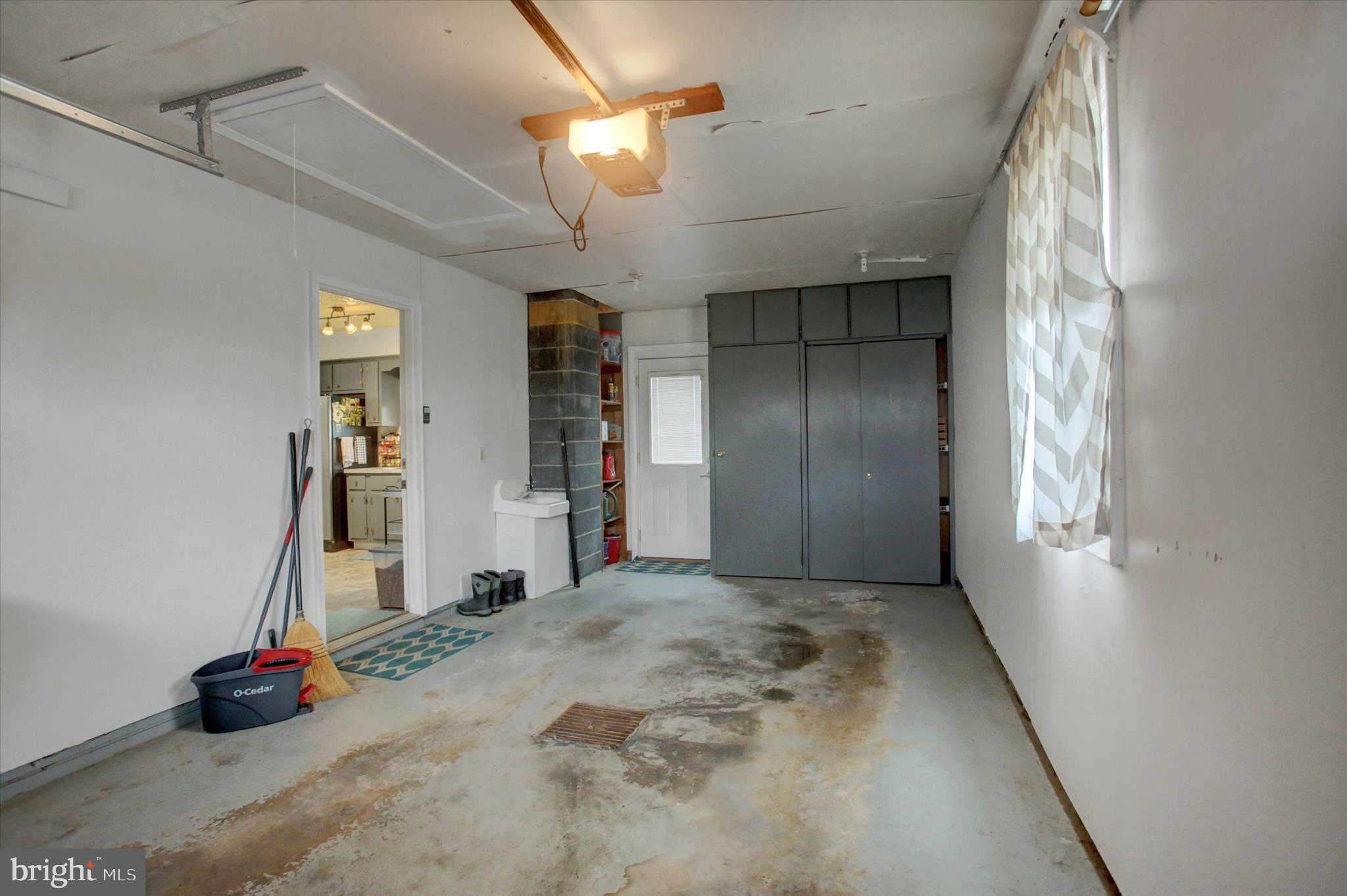 6600 Slabtown Road Waynesboro, PA 17268 - Photo 19 of 43 Garage
