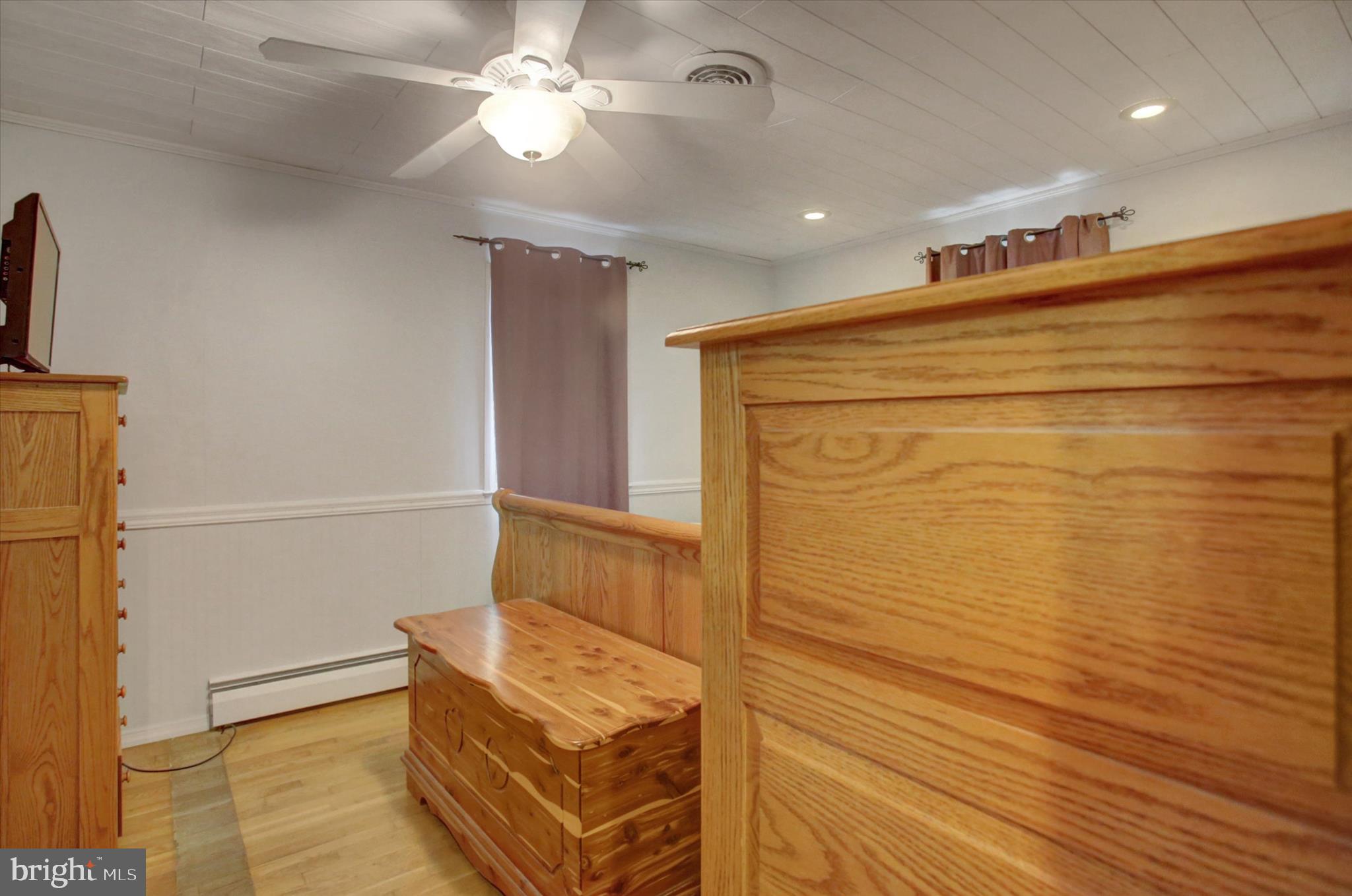 6600 Slabtown Road Waynesboro, PA 17268 - Photo 22 of 43 Master bedroom