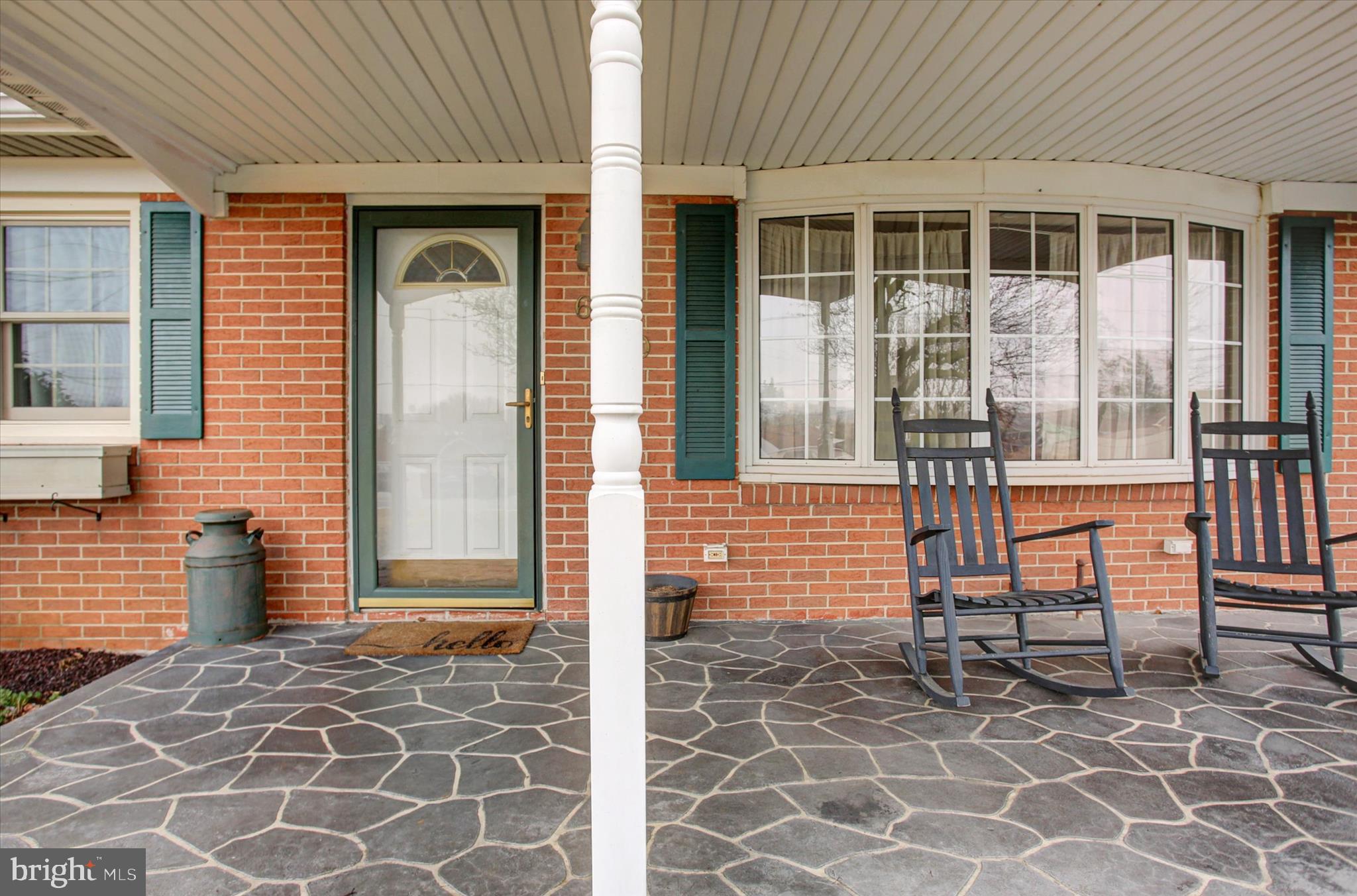 6600 Slabtown Road Waynesboro, PA 17268 - Photo 7 of 43 Front porch