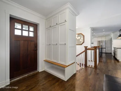 $1,200,000 | 1701 Wagner Road, Glenview, IL 60025