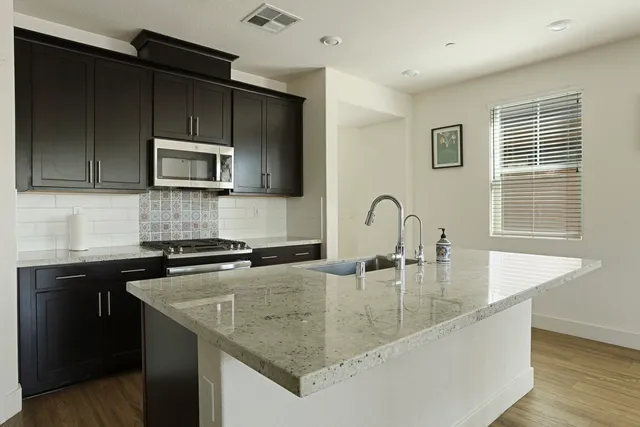 $785,000 | 2605 Luna Avenue, Tracy, CA 95377