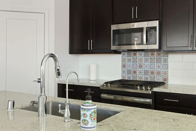 $785,000 | 2605 Luna Avenue, Tracy, CA 95377