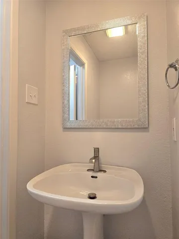 $1,250 | 5803 Shadydell Drive, Fort Worth, TX 76135