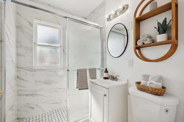 $545,000 | 108 Cypress Street, Unit D, Alameda, CA 94501