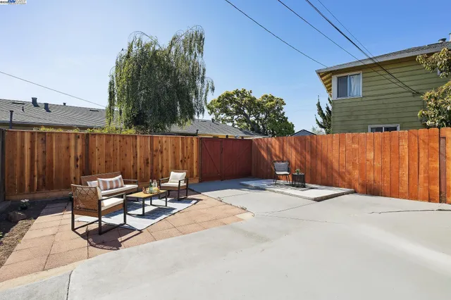 $545,000 | 108 Cypress Street, Unit D, Alameda, CA 94501