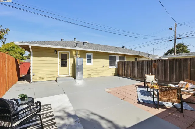 $545,000 | 108 Cypress Street, Unit D, Alameda, CA 94501