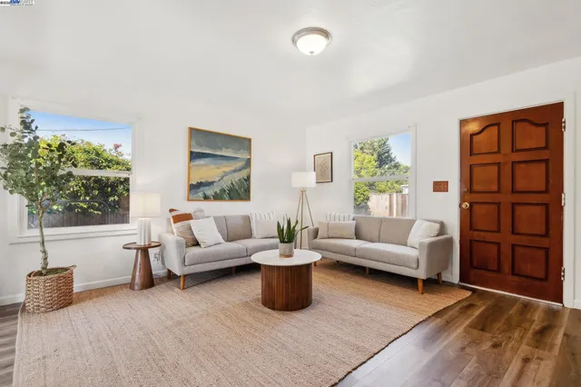 $545,000 | 108 Cypress Street, Unit D, Alameda, CA 94501