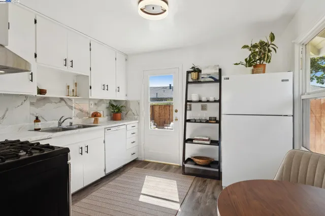 $545,000 | 108 Cypress Street, Unit D, Alameda, CA 94501