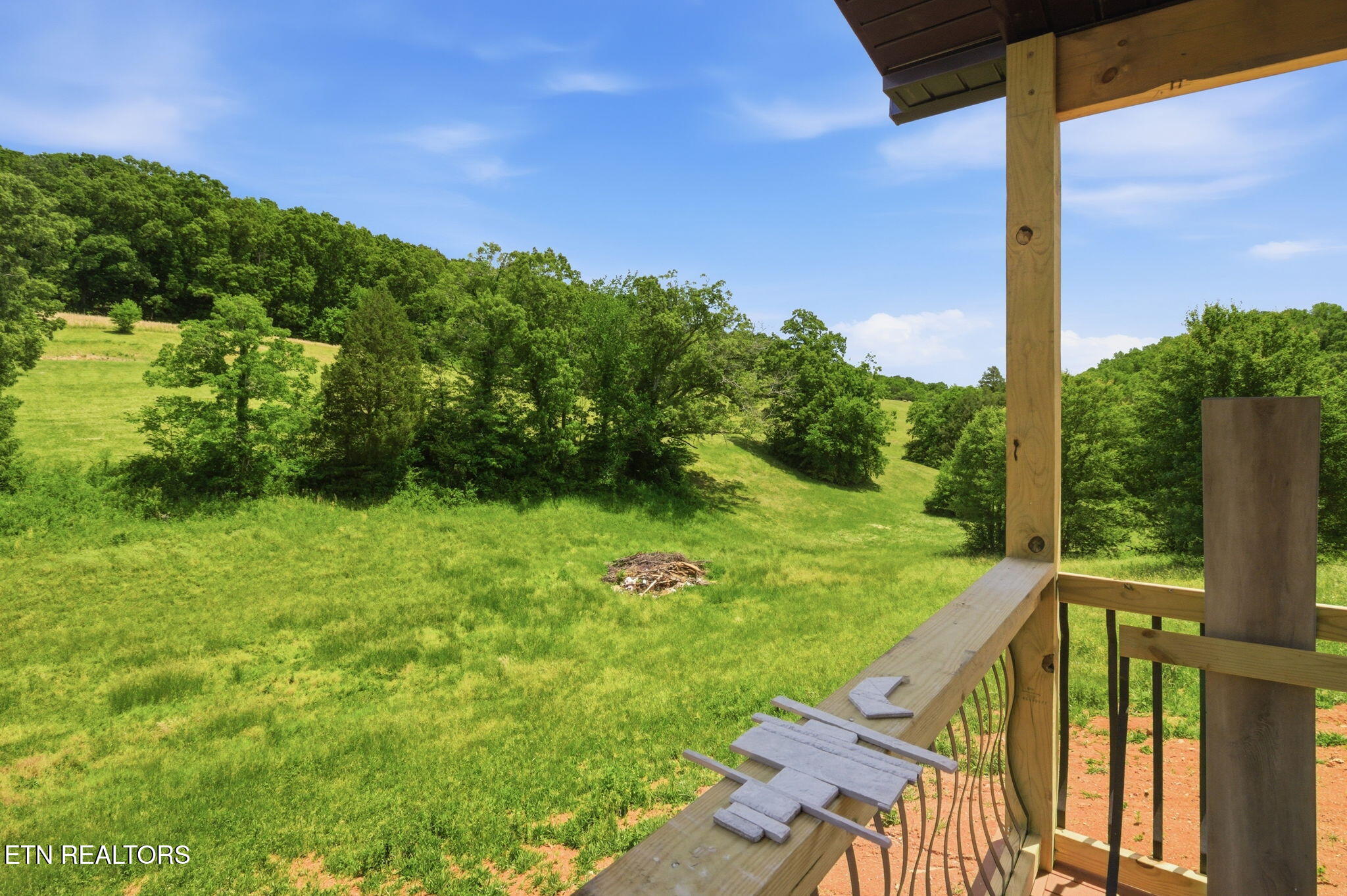 467 Laurel Road Clinton, TN 37716 - Photo 30 of 32 467 Laurel Rd_Back Deck View