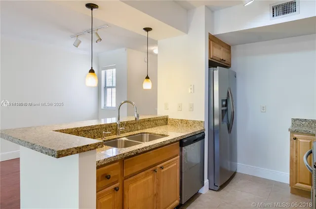 $2,999 | 2458 Centergate Drive, Unit 202, Miramar, FL 33025