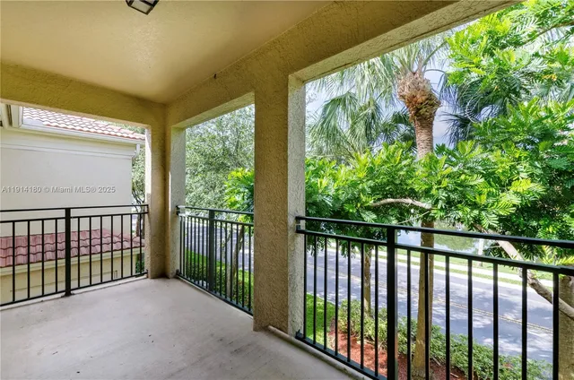 $2,999 | 2458 Centergate Drive, Unit 202, Miramar, FL 33025