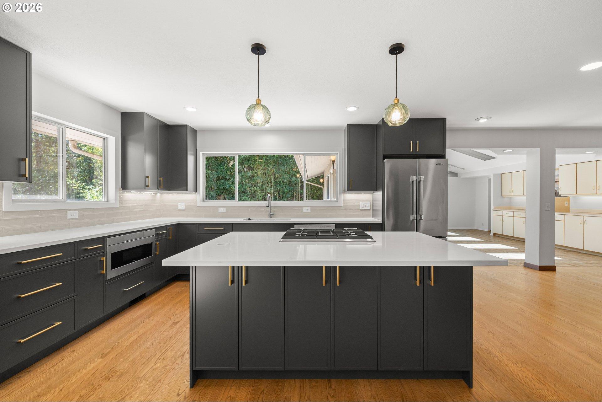 6960 Southwest Raleighwood Lane Portland, OR 97225 - Photo 13 of 44 Gallery Image 13