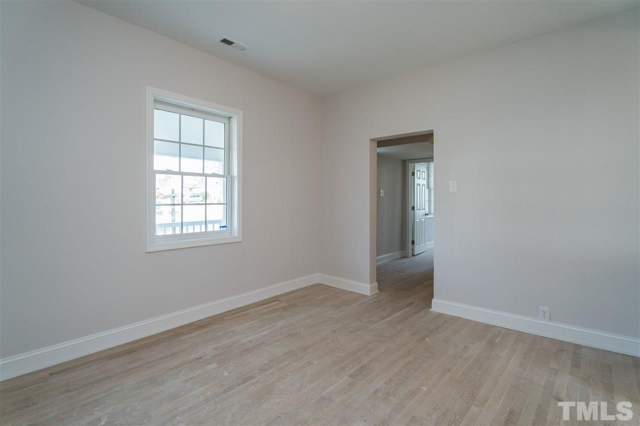 303 South Pettigrew Street Raleigh, NC 27610 - Photo 7 of 29