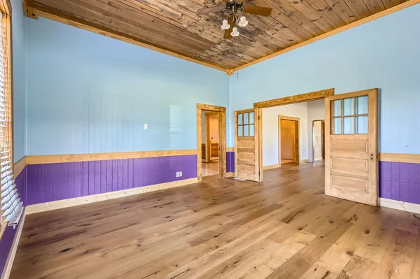 a view of livingroom with hardwood