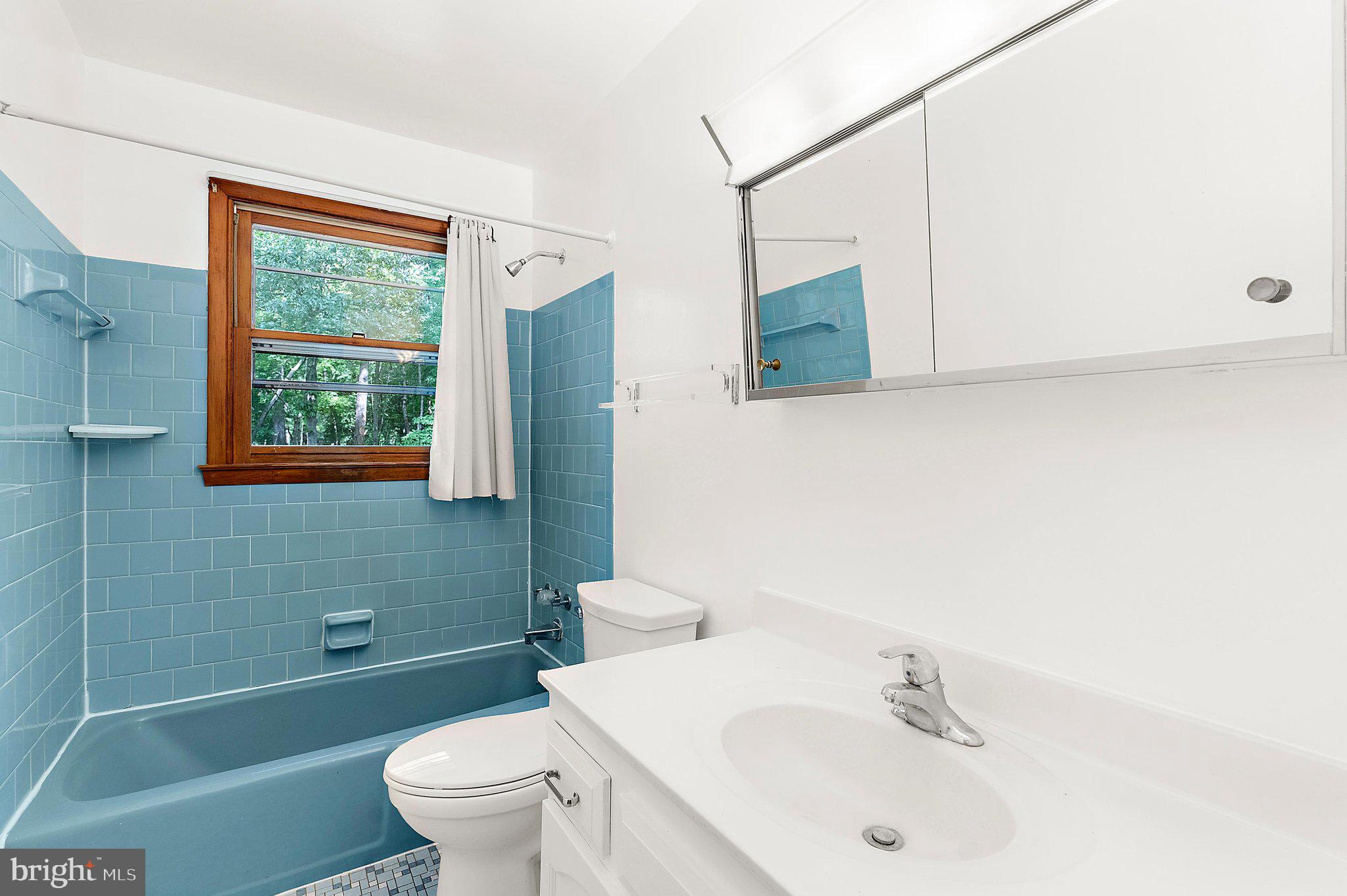130 Circle Road Pasadena, MD 21122 - Photo 23 of 49