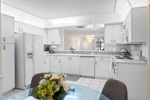 $289,000 | 9700 Pavarotti Terrace, Unit 102, Boynton Beach, FL 33437