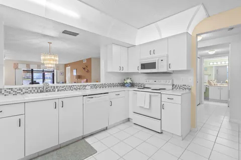 $289,000 | 9700 Pavarotti Terrace, Unit 102, Boynton Beach, FL 33437