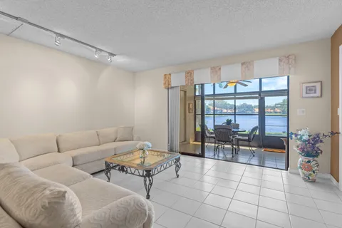 $289,000 | 9700 Pavarotti Terrace, Unit 102, Boynton Beach, FL 33437
