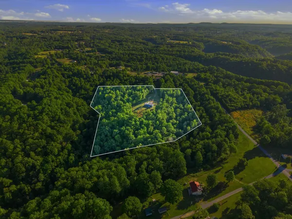 $150,000 | 161 Chestnut Lane, Gainesboro, TN 38562
