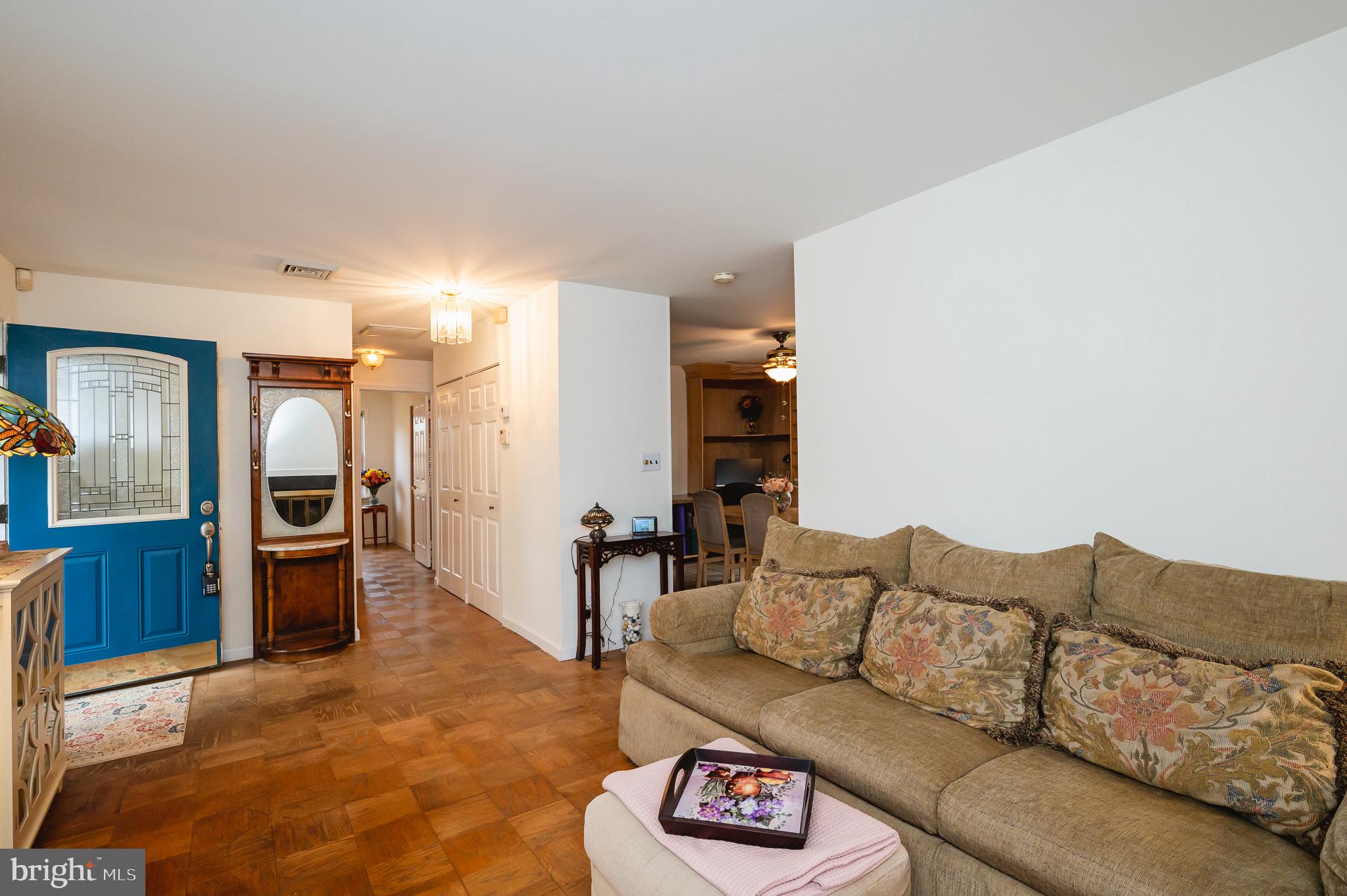 426 Trimble Road Joppa, MD 21085 - Photo 8 of 35 LIVING ROOM