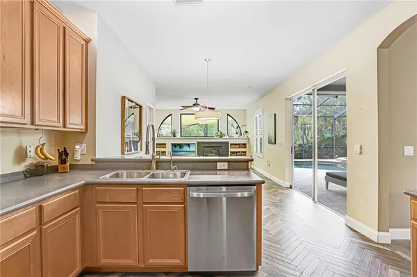 $765,000 | 5622 Osprey Park Place, Lithia, FL 33547