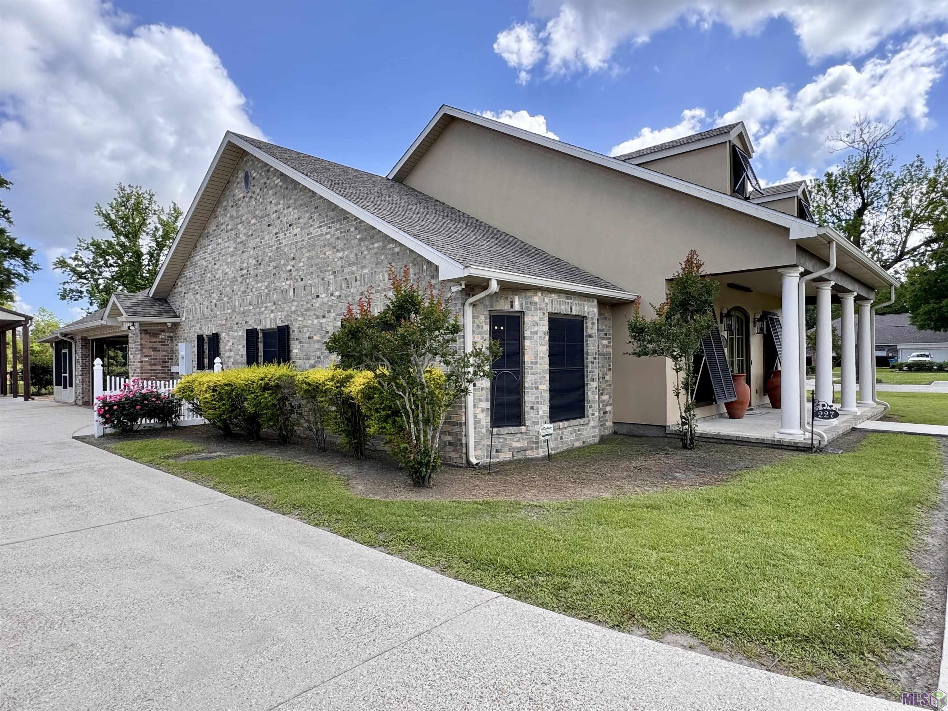 227 Jeffery Street Patterson, LA 70392 - Photo 2 of 50