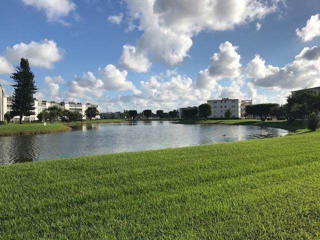 2029 Guildford East Boca Raton, FL 33434 - Photo 11 of 17 IMG_1746