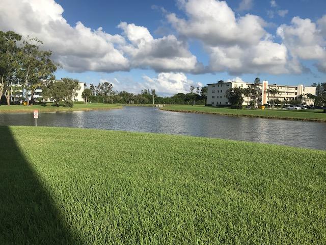 2029 Guildford East Boca Raton, FL 33434 - Photo 12 of 17 IMG_1747
