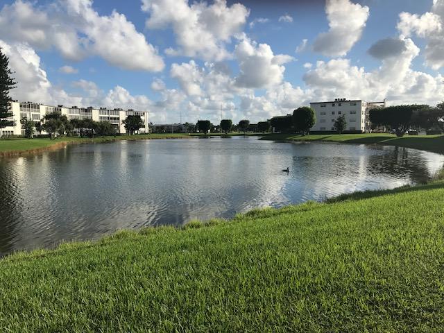 2029 Guildford East Boca Raton, FL 33434 - Photo 14 of 17 IMG_1750