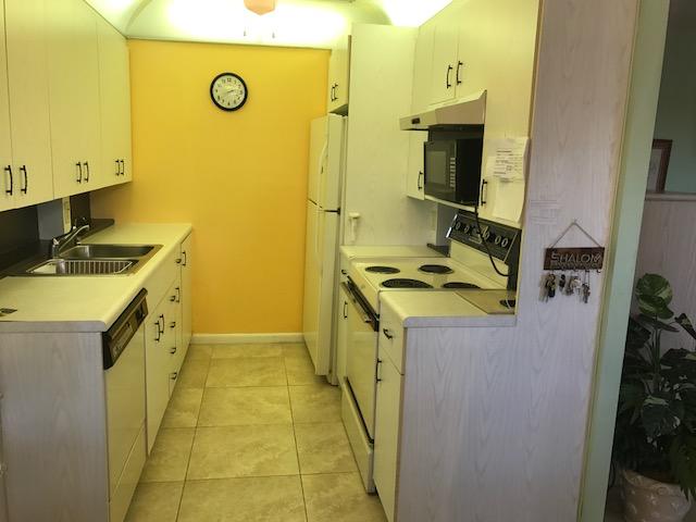 2029 Guildford East Boca Raton, FL 33434 - Photo 5 of 17 IMG_1742