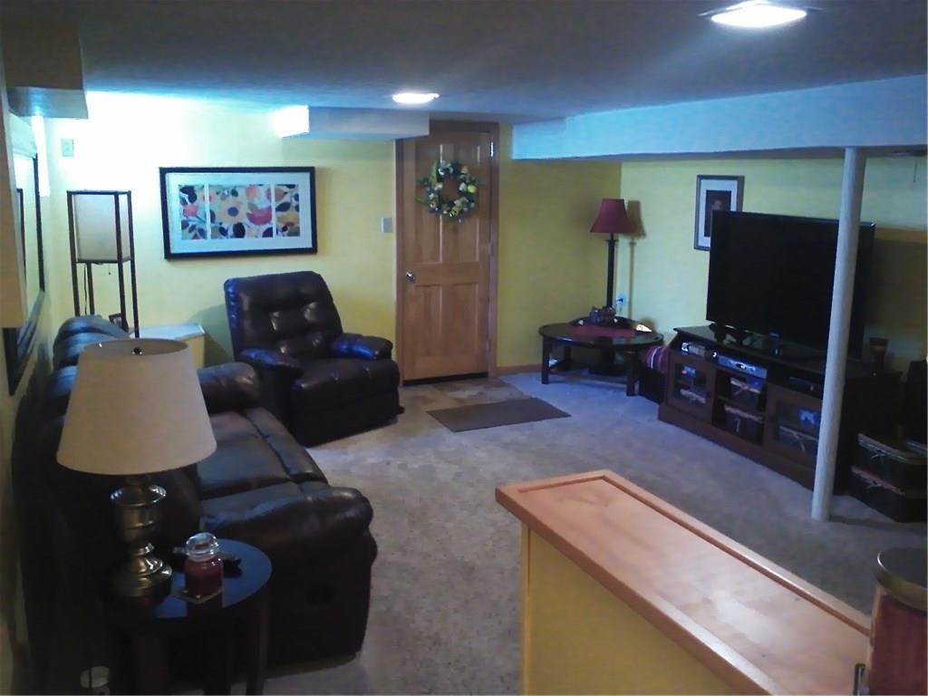 5012 Doyle Road Baldwin, PA 15227 - Photo 12 of 17 Gallery Image 12